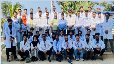 পুঁথিগত বিদ্যার বাস্তবিক প্রয়োগে গবির ভেটেরিনারি অনুষদের শিক্ষার্থীরা পুঁথিগত বিদ্যার বাস্তবিক প্রয়োগে গবির ভেটেরিনারি অনুষদের শিক্ষার্থীরা