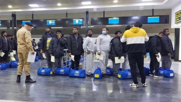 লিবিয়া থেকে ফিরেছেন আরও ১৬৭ বাংলাদেশি