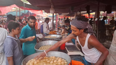 টাঙ্গাইলে জমে উঠেছে ঐতিহ্যবাহী ‘জামাই মেলা’ 
