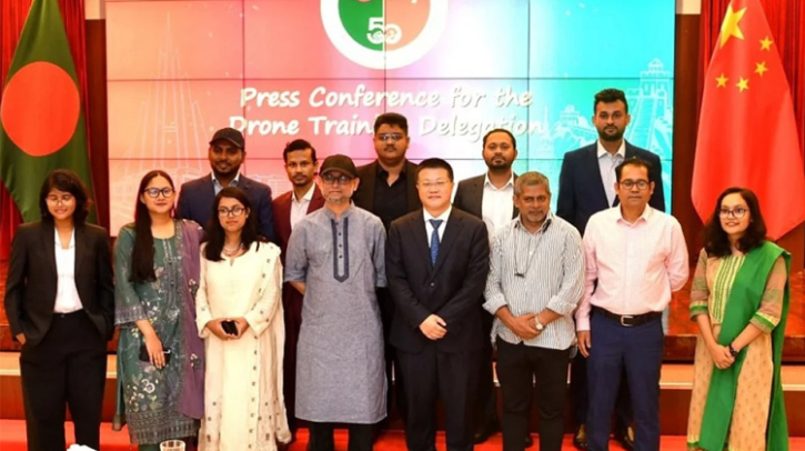 ড্রোন শো পরিচালনার প্রশিক্ষণে চীন যাচ্ছেন বাংলাদেশের ১১ জন
