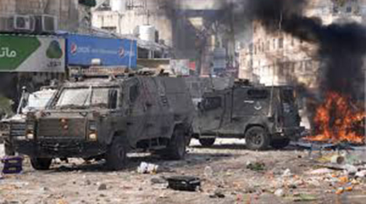 Israeli forces raid Nablus Old City in West Bank, hundreds injured Israeli forces raid Nablus Old City in West Bank, hundreds injured