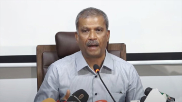 নির্ধারিত সময়েই নির্বাচন অনুষ্ঠিত হবে: আইন উপদেষ্টা আসিফ নজরুল