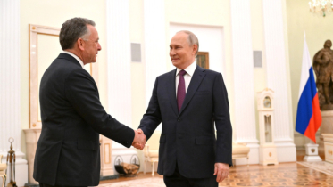 Trump Envoy Steve Witkoff Meets Putin in Moscow as U.S. Ceasefire Deadline Nears