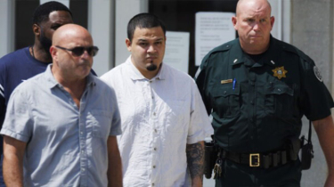 US Threatens Deportation of Salvadoran to Uganda After He Rejects Plea Deal