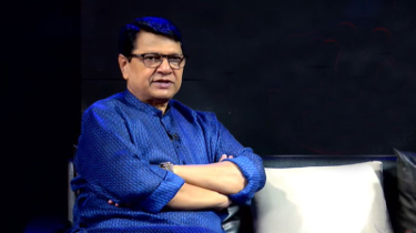বাংলাদেশের কিংবদন্তি চিত্রনায়ক আলমগীরের চলচ্চিত্রে আসার গল্প