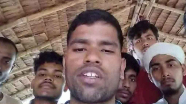 ভারতের নৌবাহিনীর জাহাজে তুলে রোহিঙ্গাদের সমুদ্রে ফেলে দেওয়ার অভিযোগ