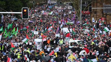 Thousands Rally on Sydney Harbour Bridge Demanding End to Gaza Violence
