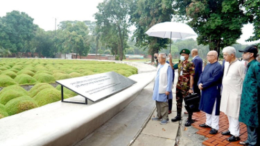 জুলাই স্মৃতি জাদুঘরের অগ্রগতি পরিদর্শন করলেন প্রধান উপদেষ্টা