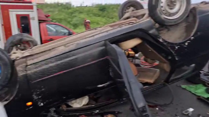 প্রাইভেটকার নিয়ন্ত্রণ হারিয়ে উল্টে যায়, চারজন আরোহীর মধ্যে তিনজনের মৃত্যু