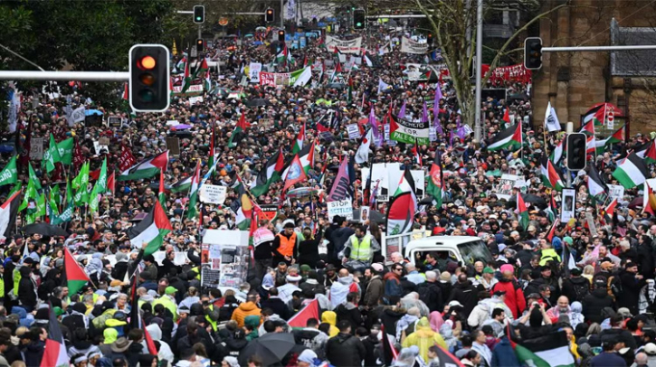 Thousands Rally on Sydney Harbour Bridge Demanding End to Gaza Violence Thousands Rally on Sydney Harbour Bridge Demanding End to Gaza Violence