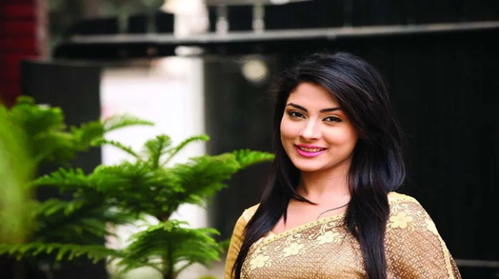 অভিনয় থেকে উদ্যোক্তা: নিজস্ব ব্র্যান্ড নিয়ে ব্যবসা জগতে মেহজাবীন অভিনয় থেকে উদ্যোক্তা: নিজস্ব ব্র্যান্ড নিয়ে ব্যবসা জগতে মেহজাবীন