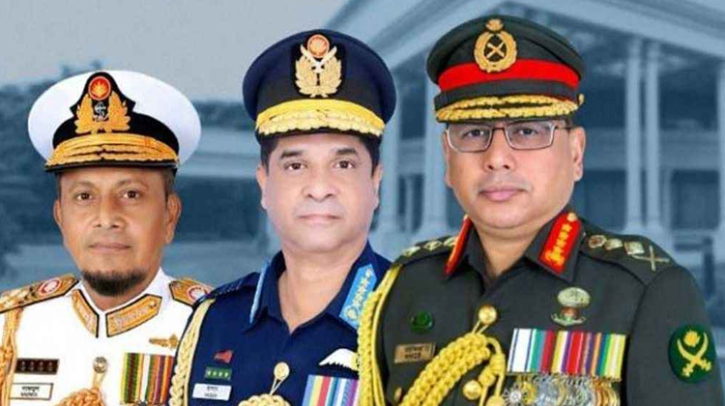 খালেদা জিয়ার স্বাস্থ্য পরীক্ষা করতে হাসপাতালে তিন বাহিনীর প্রধান