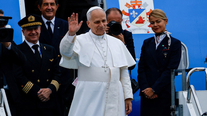 ভেনিজুয়েলায় সামরিক হস্তক্ষেপ বন্ধের আহ্বান পোপ লিওর