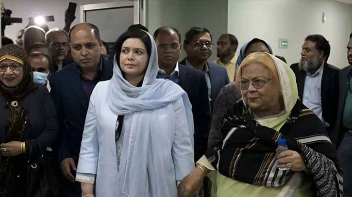 এভারকেয়ার থেকে মায়ের বাসায় গেলেন জুবাইদা রহমান