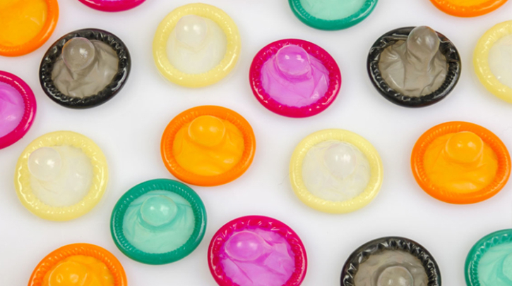 জন্মহার বাড়াতে কনডমে ১৩% কর চীনে