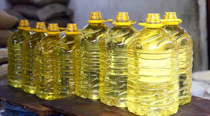 আজ থেকে নতুন মূল্যে বিক্রি হবে ভোজ্যতেল