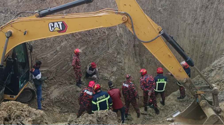 ৪২ ফুট গভীরেও সন্ধান মেলেনি সাজিদের, নতুন সিদ্ধান্ত নিলো ফায়ার সার্ভিস