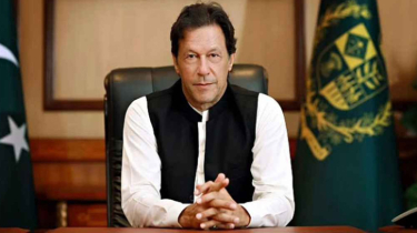 সামাজিক মাধ্যমে ইমরান খানের পোস্টে নতুন তথ্য