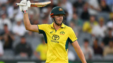 স্টার্কের রেকর্ড ভেঙে কলকাতায় এলেন ক্যামরন গ্রিন স্টার্কের রেকর্ড ভেঙে কলকাতায় এলেন ক্যামরন গ্রিন