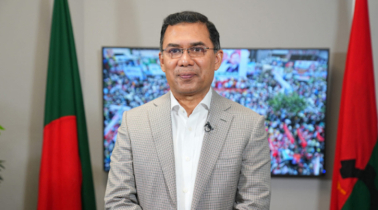 তারেক রহমানের ফ্লাইটে দেশে ফিরতে নেতাকর্মীদের হিড়িক, টিকিট সংকট তারেক রহমানের ফ্লাইটে দেশে ফিরতে নেতাকর্মীদের হিড়িক, টিকিট সংকট