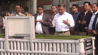 BNP Acting Chairman Tarique Rahman Visits Younger Brother Arafat Rahman Koko’s Grave in Banani