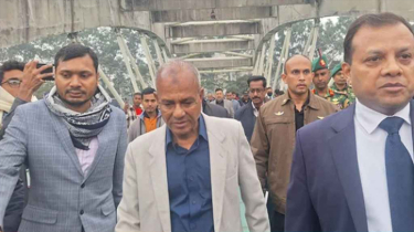 জিয়া উদ্যানে খালেদা জিয়ার কবরের স্থান পরিদর্শন স্বরাষ্ট্র উপদেষ্ট