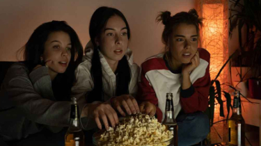 যে যে সিনেমা দেখলেই কমবে শরীরের বাড়তি ক্যালরি যে যে সিনেমা দেখলেই কমবে শরীরের বাড়তি ক্যালরি