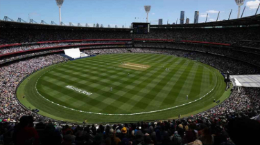 দুই দিনে শেষ ম্যাচ, আইসিসির তীর মেলবোর্নের দিকে