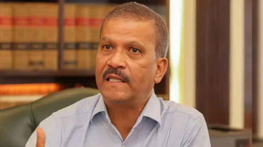 মধ্যরাতে নতুন বার্তা দিলেন আইন উপদেষ্টা