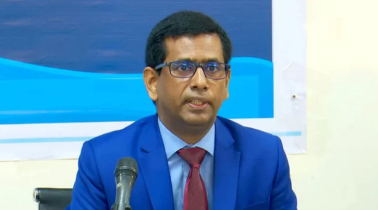 ট্রাইব্যুনালে বাগবিতণ্ডা: ‘আপনি কথায় কথায় দাঁড়িয়ে যান কেন?’