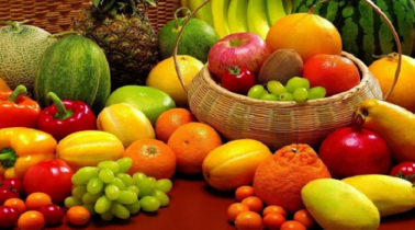 শীতকালে পিরিয়ডে পেট ব্যথা বাড়ায় এমন ফল