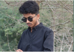 মধ্যরাতে গাজা নিয়ে ধরা পড়লেন রাসেল নামক যুবক