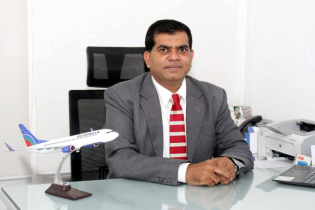 এভিয়েশন খাতে ২৮ বছর পূর্ণ করলেন ইউএস-বাংলার জিএম কামরুল ইসলাম