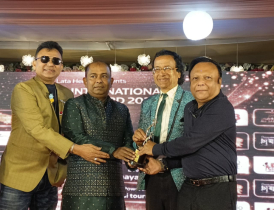 অ্যাওয়ার্ডের ভিড়ে হারাচ্ছে কাজের মূল্যায়ন—মুকিত জাকারীয়ার অভিযোগ