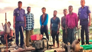 সেনাবাহিনীর অভিযানে ড্রেজার মেশিনসহ আটক ৬