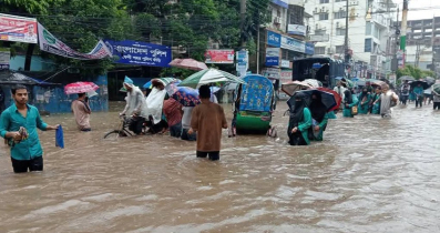 মৌসুমের সর্বোচ্চ বৃষ্টিপাত ফেনীতে, জলাবদ্ধতার কবলে শহর