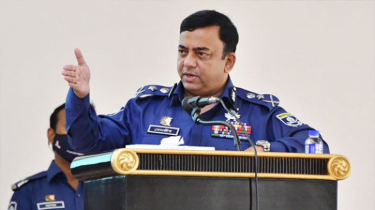 বেনজীরের ডুপ্লেক্স ফ্ল্যাটে ৪৯৪ পিস শাড়ি, ৪৯৪ পিস, থ্রি–পিস