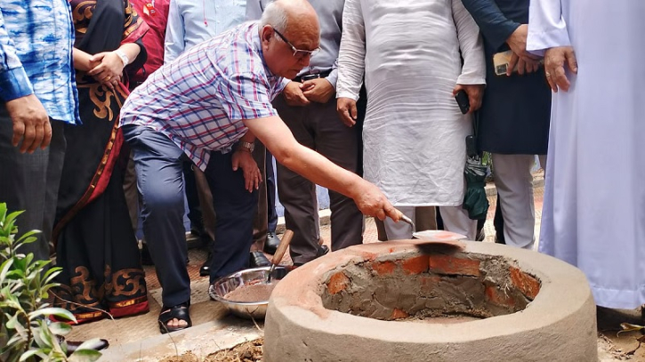 জুলাই শহীদদের স্মরণে ৮৬৪ স্থানে তৈরি হচ্ছে ফলক: ফারুক-ই-আজম জুলাই শহীদদের স্মরণে ৮৬৪ স্থানে তৈরি হচ্ছে ফলক: ফারুক-ই-আজম