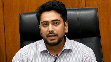 এই কমিশনের অধীনে সুষ্ঠু নির্বাচন সম্ভব না: নাহিদ 