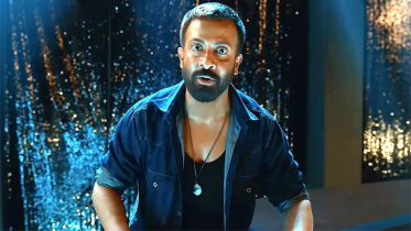 পাইরেসির কবলে শাকিব খানের ’তাণ্ডব’, আটক ৩