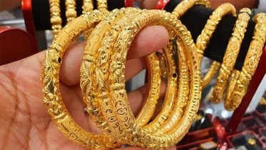 আজ থেকে নতুন দামে বিক্রি হচ্ছে সোনা