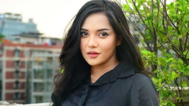 নাট্যাঙ্গনের উজ্জ্বল মুখ সামিরা খান মাহি: একজন অভিনয়শিল্পীর বেড়ে