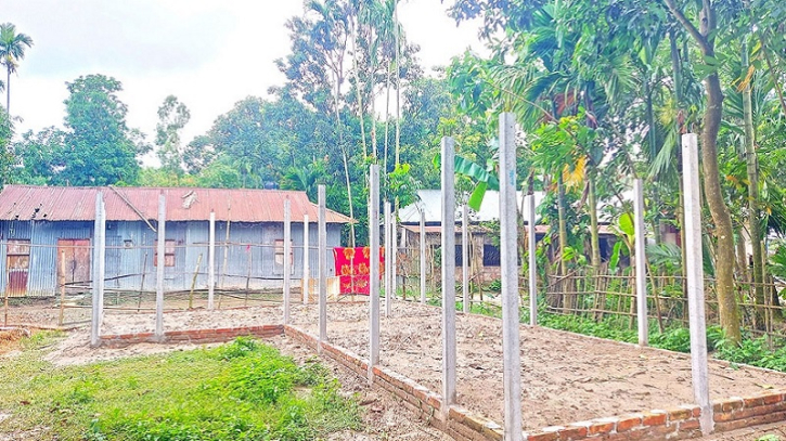 গাইবান্ধায় অঙ্কুরেই বিনষ্ট ২ মাশরুম চাষ প্রকল্প গাইবান্ধায় অঙ্কুরেই বিনষ্ট ২ মাশরুম চাষ প্রকল্প