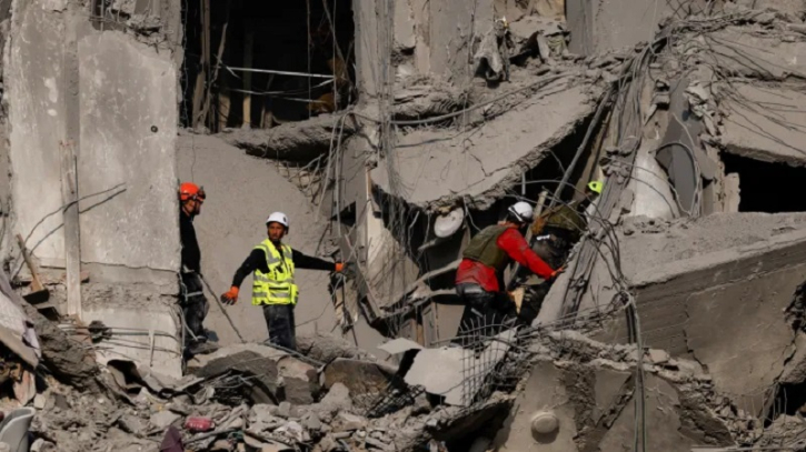 Israel and Iran Continue Strikes Despite Trump-Brokered Ceasefire Amid Escalating Conflict Israel and Iran Continue Strikes Despite Trump-Brokered Ceasefire Amid Escalating Conflict