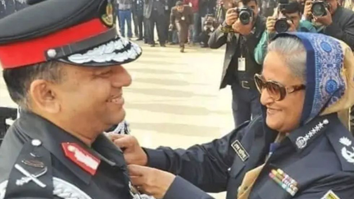 শাপলা চত্বরের ঘটনায় হাসিনাসহ ৫ জনের বিরুদ্ধে গ্রেপ্তারি পরোয়ানা শাপলা চত্বরের ঘটনায় হাসিনাসহ ৫ জনের বিরুদ্ধে গ্রেপ্তারি পরোয়ানা