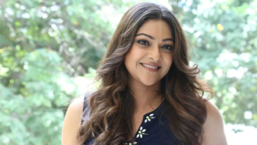 তিন সেকেণ্ডের চুমুর দৃশ্য নিয়ে যা বললেন অভিনেত্রী