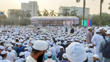সোহরাওয়ার্দী উদ্যানে চলছে হেফাজতের মহাসমাবেশ 