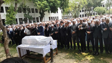 সুপ্রিম কোর্টে ব্যারিস্টার রাজ্জাকের জানাজা অনুষ্ঠিত