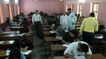 ভাসানী বিশ্ববিদ্যালয়ে গুচ্ছের ‘এ’ ইউনিটের ভর্তি পরীক্ষা অনুষ্ঠিত