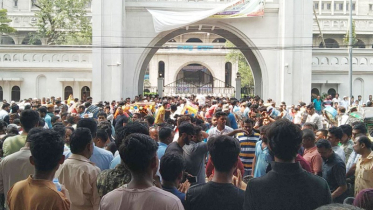 চতুর্থ দিনের মতো নগরভবনের সামনে ইশরাকের অনুসারীরা